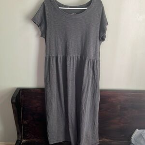 short sleeved black maxi tshirt dress
